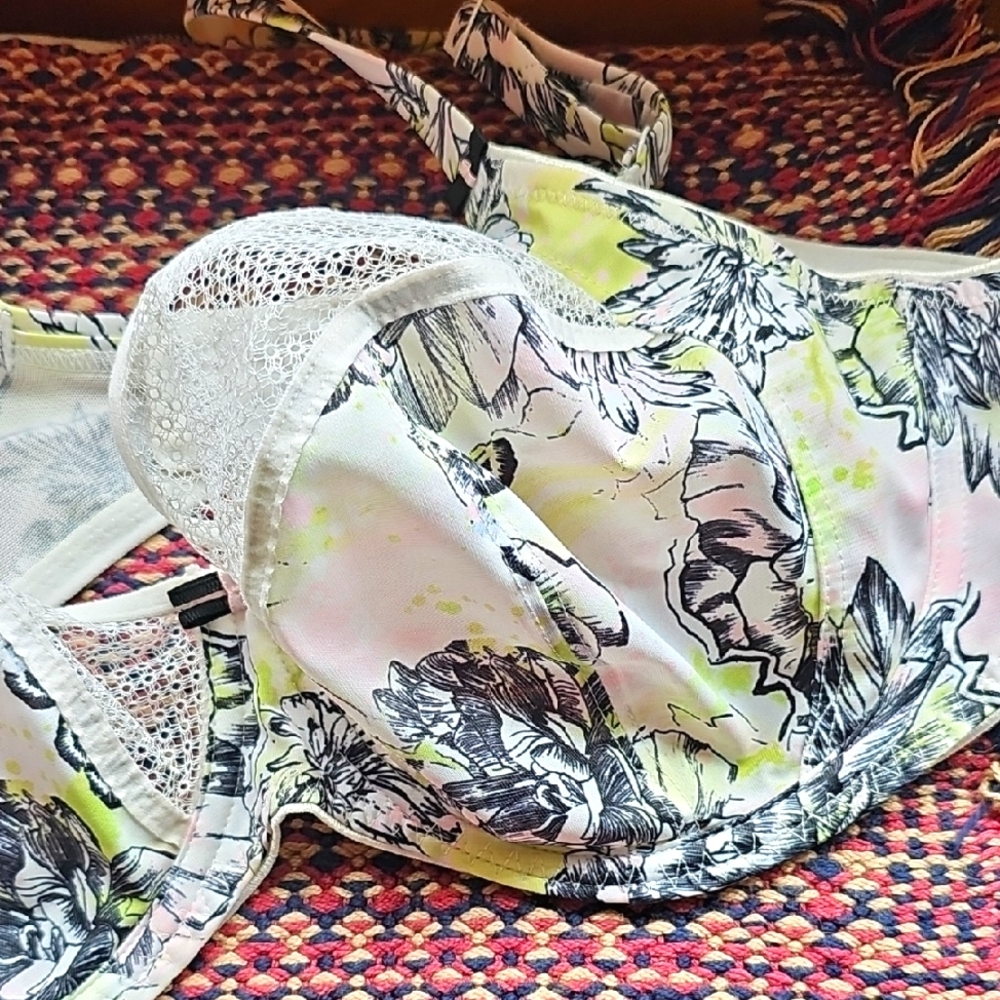 NWOT Freya Floral Lace Bra